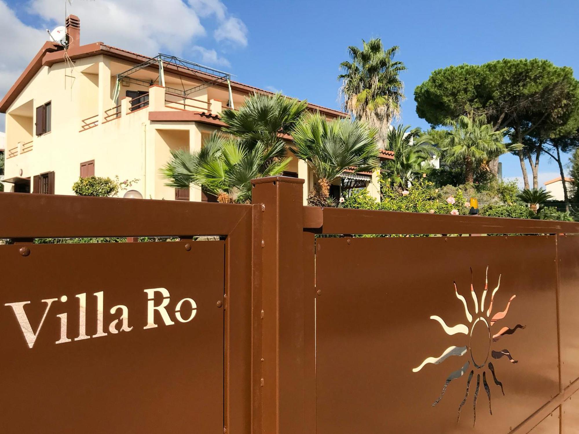 Villa Ro Porto Columbu - Perd'E Sali エクステリア 写真